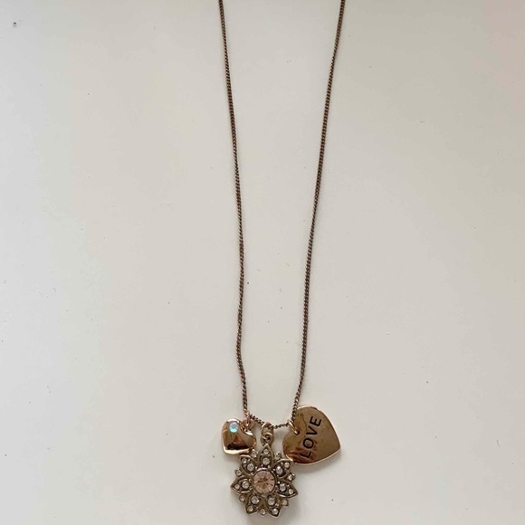 Forever 21 Gold "Love" charm Necklace- NWT - Picture 3 of 4